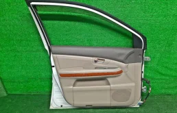 Дверь передняя правая для Lexus RX 2010 года на фотографиях