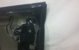 Дверь передняя правая для Volkswagen Touareg 2002 года на фотографиях