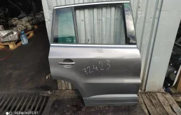 Накладка на дверь задняя правая для Volkswagen Tiguan 2009 года на фотографиях