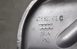 Петля капота правая для Audi A7 2011 года на фотографиях