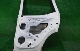 Дверь задняя правая для Nissan Qashqai 2018 года на фотографиях