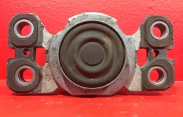 Опора двигателя задняя правая нижняя для Volvo S80 на фотографиях