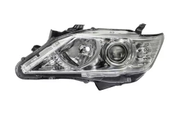 Фара левая для Toyota Camry 2014 года на фотографиях