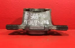 Опора двигателя задняя правая нижняя для Volvo S80 на фотографиях