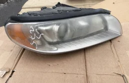 Фара правая для Volvo S80 2014 года на фотографиях