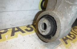 Качающийся рычаг левый для BMW X5 на фотографиях