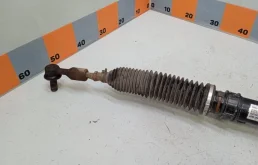 Рулевая рейка для Audi A6 2002 года на фотографиях