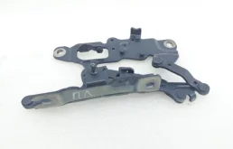 Петля капота левая для BMW 5er 2015 года на фотографиях