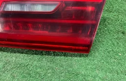 Фонарь внутренний правый для BMW 5er 2021 года на фотографиях