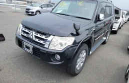 Раздатка для Mitsubishi Pajero 2012 года на фотографиях