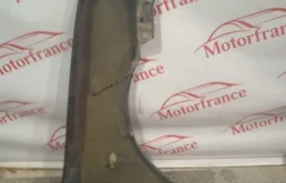 Крылья для Nissan Almera 2005 года на фотографиях