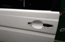 Дверь задняя (сдвижная) правая для Mercedes-Benz Vito 2010 года на фотографиях