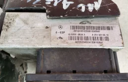 Блок ESP для Mercedes-Benz GL class 2009 года на фотографиях