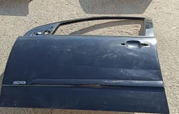 Двери для Opel Astra 2004 года на фотографиях