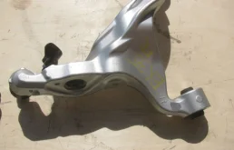 Рычаг передний правый нижний для Infiniti EX на фотографиях