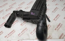 Корпус воздушного фильтра для Volkswagen Tiguan 2010 года на фотографиях