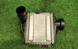 Интеркулер для Mercedes-Benz C class 2017 года на фотографиях