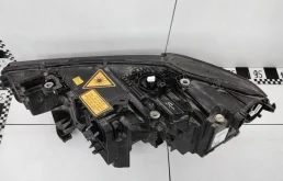 Фара ксенон левая для BMW X7 на фотографиях