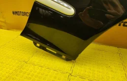 Крыло правое для Mercedes-Benz S class 2004 года на фотографиях