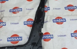 Подрамник двигателя для Nissan Qashqai 2023 года на фотографиях