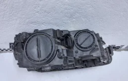 Фара ксенон левая для Skoda Octavia 2014 года на фотографиях