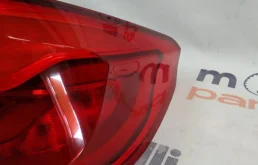 Фонарь внешний правый для BMW 5er 2023 года на фотографиях