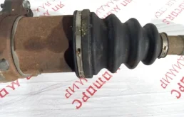 Привод передний правый для Nissan Murano 2002 года на фотографиях