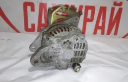 Генератор для Mitsubishi Lancer 2001 года на фотографиях