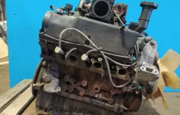 Двигатель без навесного для Ford Explorer 2003 года на фотографиях