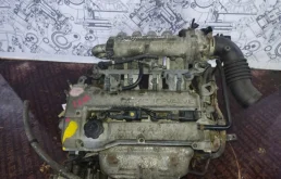 Двигатель без навесного для Mazda Familia 1998 года на фотографиях