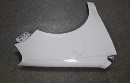 Крылья для Volkswagen Polo 2008 года на фотографиях