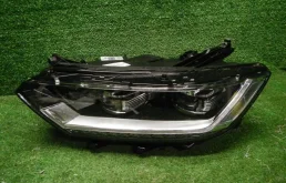 Фары для Volkswagen Passat 2020 года на фотографиях