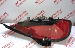 Фонарь правый для Nissan Teana 2004 года на фотографиях