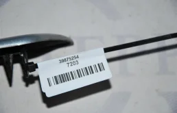 Крышка форсунки фароомывателя правая для Volvo XC90 2010 года на фотографиях