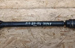 Карданный вал передний для Mitsubishi Pajero 2005 года на фотографиях