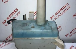 Бачок омывателя для Nissan X-Trail 2003 года на фотографиях