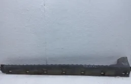 Накладка порога левая для Renault Duster 2017 года на фотографиях