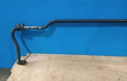 Стабилизатор поперечной устойчивости задний для Nissan X-Trail 2000 года на фотографиях