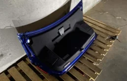 Крышка багажника для Audi A4 2009 года на фотографиях