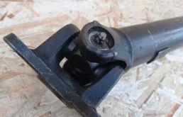 Карданный вал передний для Mitsubishi Pajero 2002 года на фотографиях