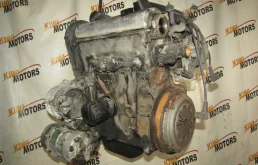 Двигатель без навесного для Volkswagen Caddy 1996 года на фотографиях