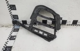 Решетка переднего бампера левая нижняя для Porsche Macan на фотографиях