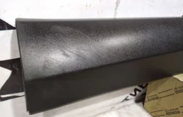 Накладка двери багажника для Toyota RAV4 2013 года на фотографиях