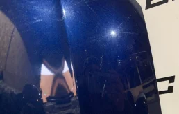 Капот для Volkswagen Passat 2007 года на фотографиях