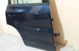 Дверь задняя правая для Volkswagen Tiguan 2009 года на фотографиях