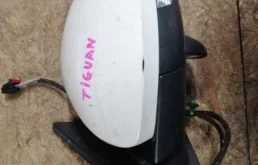 Стекла и зеркала для Volkswagen Tiguan 2010 года на фотографиях