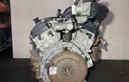 Двигатель без навесного для Ford Explorer 2012 года на фотографиях