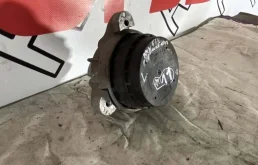 Опора двигателя передняя левая верхняя для BMW 5er на фотографиях