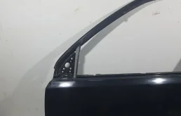 Дверь передняя левая для Nissan X-Trail 2001 года на фотографиях