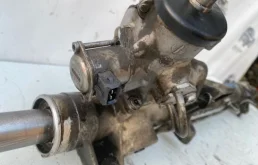 Рулевая рейка для Volvo XC90 2004 года на фотографиях